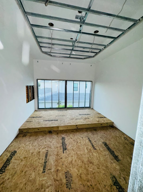 Ongoing commercial construction in Jupiter, FL